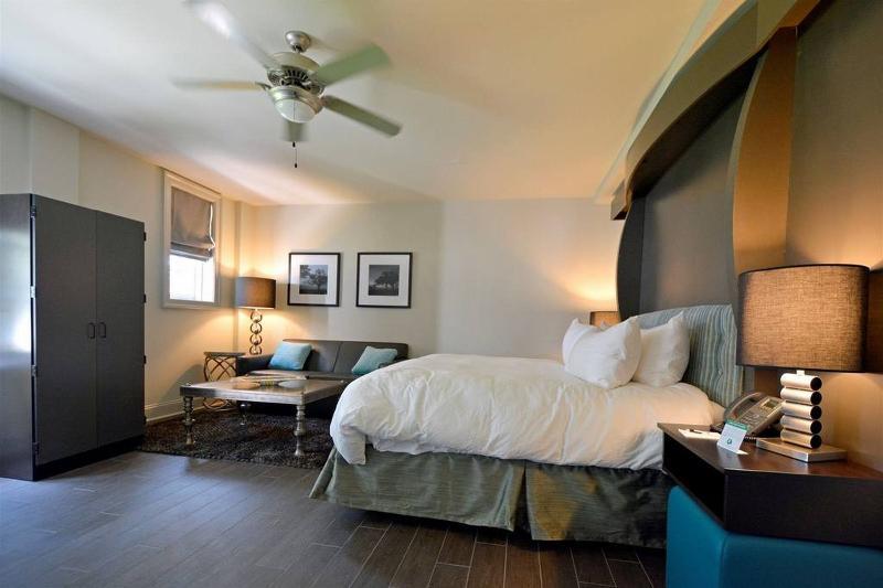 White House Hotel 3*